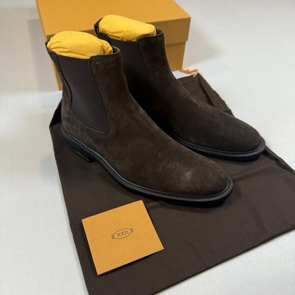 Tod’s SUEDE CHELSEA BOOTS Size 7.5UK/9US Brand New In Box MSRP $1,095 main image 5